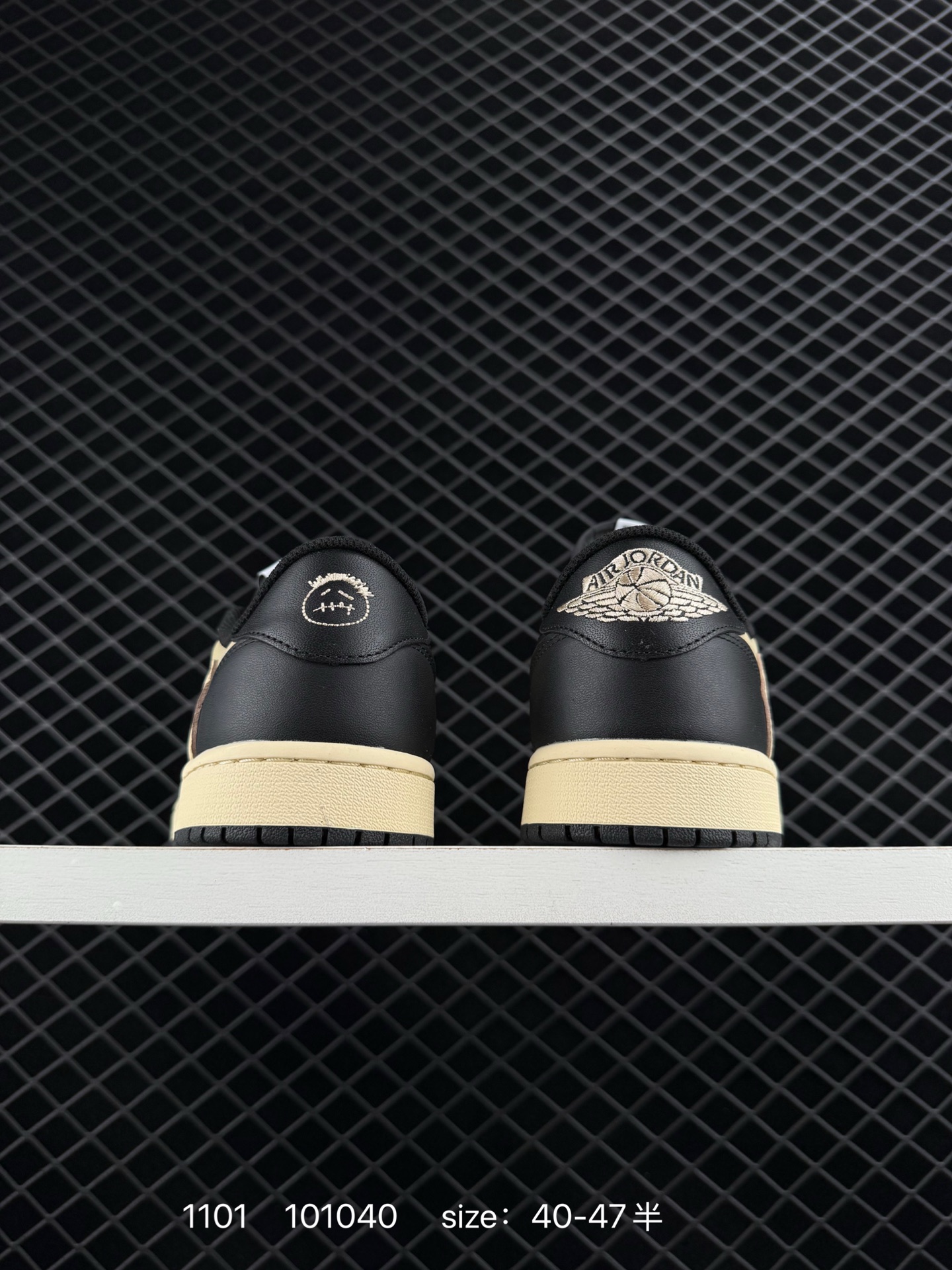 Travis Scott x Air Jordan 1 ” Reverse Mocha “